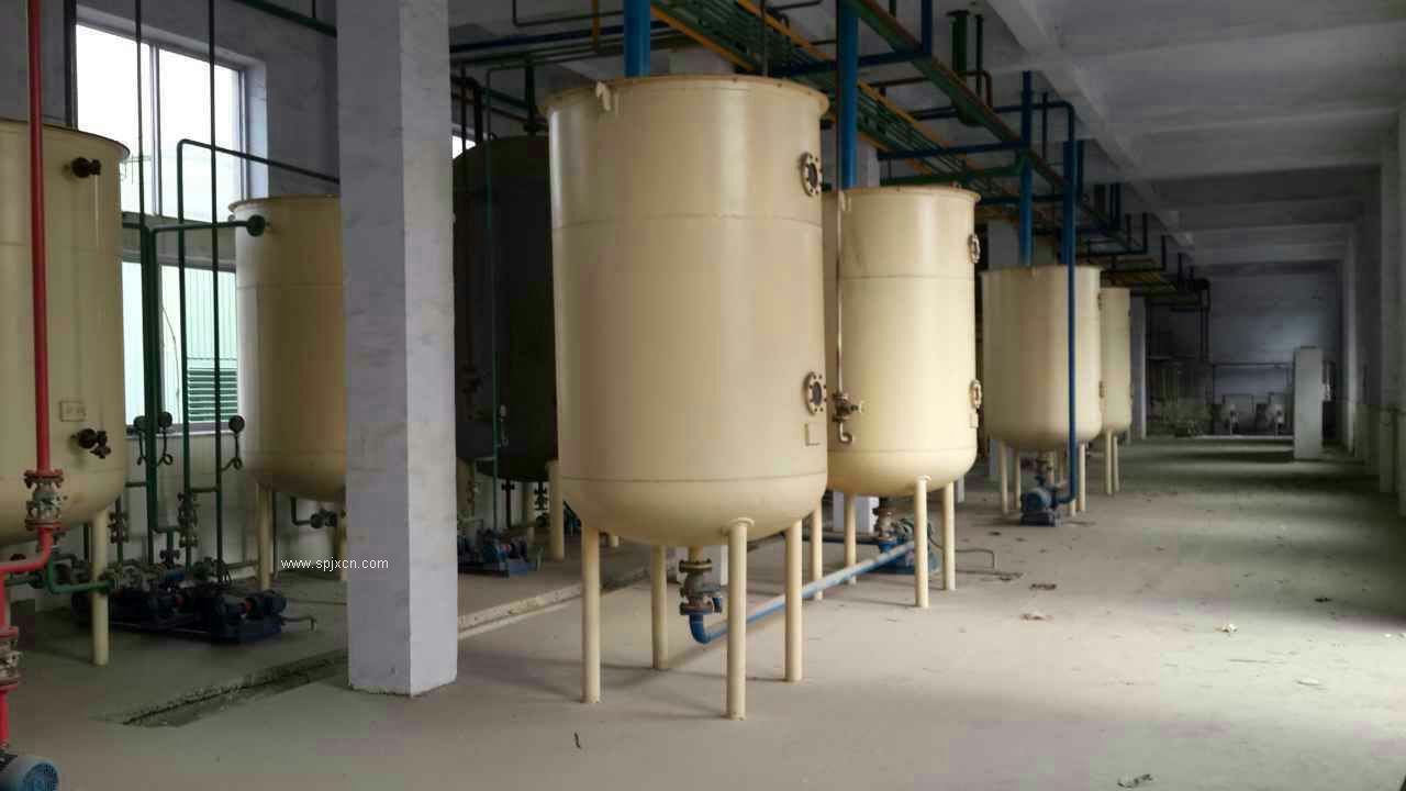 轉讓200噸色拉油車(chē)間全新設備