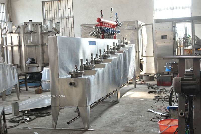 八連罐連續燒漿器