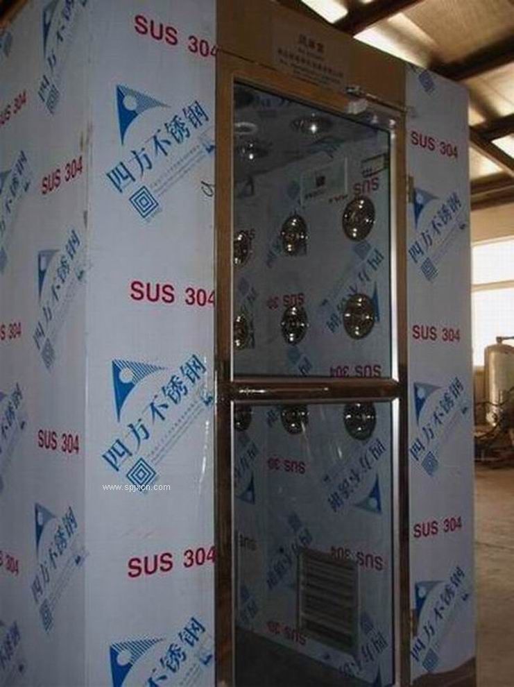 食品廠(chǎng)**風(fēng)淋室