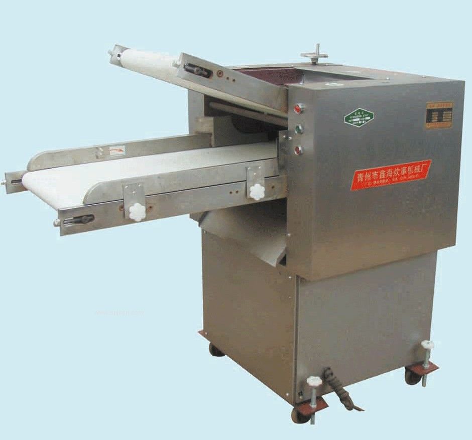 全自動(dòng)揉面機外型 全自動(dòng)揉面機